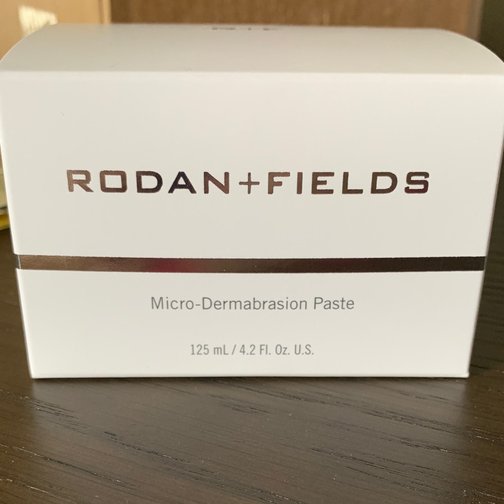 Rodan + Fields Skincare Paste in White and Silver